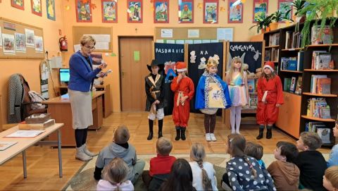 Pasowanie na czytelnika uczniów klas I