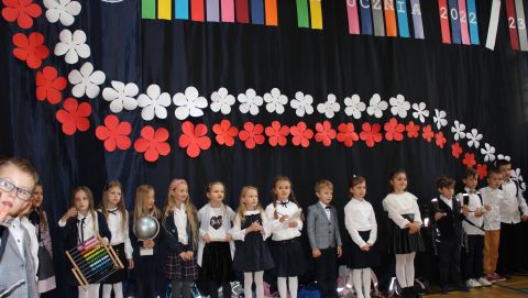 Pasowanie uczniów klas pierwszych